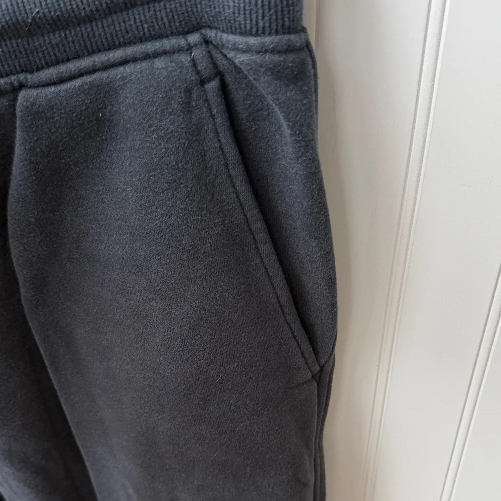 (208)Under Armour Black Jogger Sweatpants with White Drawcord- Coldgear